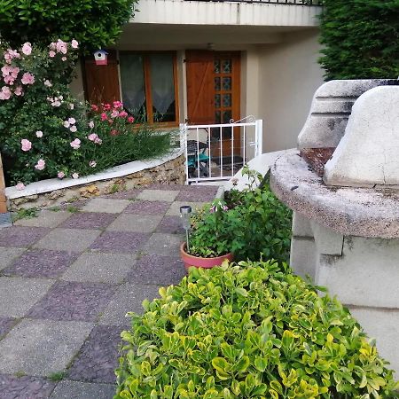 Appartement Type F2 Proche Paris 25 Km Andilly  Εξωτερικό φωτογραφία
